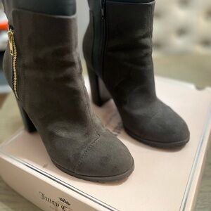 Juicy Couture Women's Dark Gray Heeled Boots